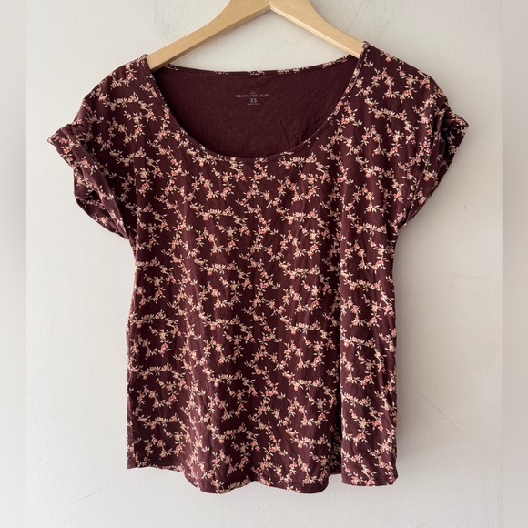 L.L. Bean Signature Floral Burgundy Tee - Picture 1 of 5